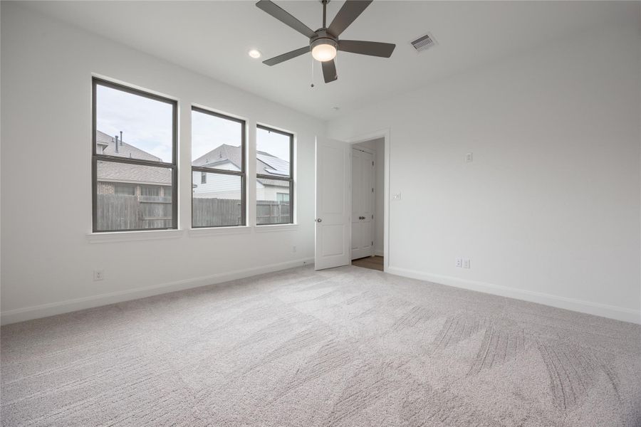 Image 14 of a home in Sunterra. Image 14 of a home in Sunterra.