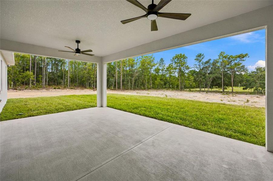 Exterior details and patio area of a home in , Dunnellon (Image 25). Exterior details and patio area of a home in , Dunnellon (Image 25).