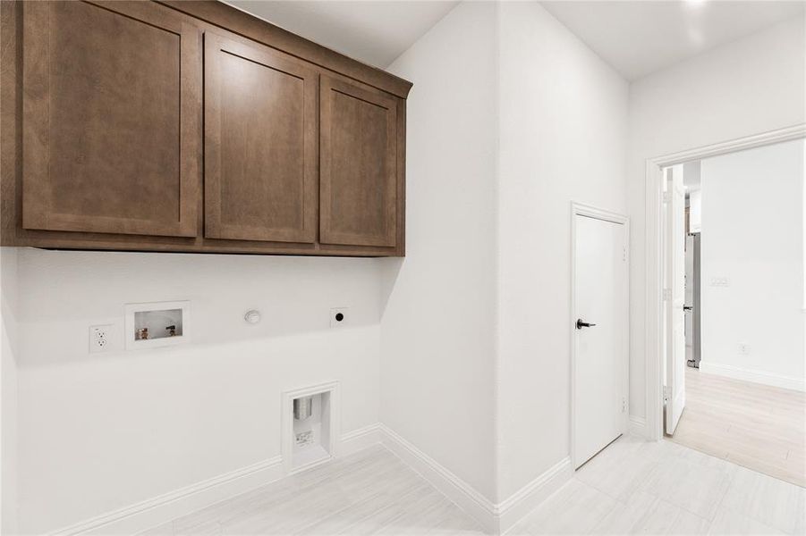 Spacious, unfurnished interior of a new home in West Crossing, Anna (Image 21). Spacious, unfurnished interior of a new home in West Crossing, Anna (Image 21).