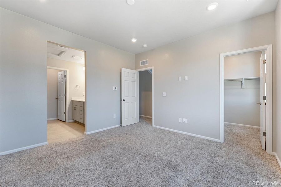 Spacious, unfurnished interior of a new home in , Broomfield (Image 24).