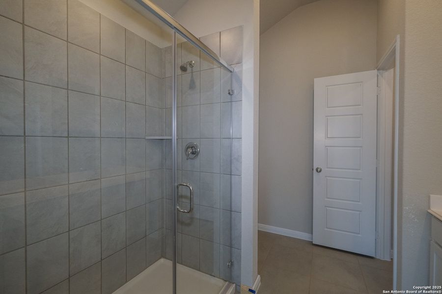 Furnished interior view inside a new home in Blue Ridge Ranch, San Antonio (Image 13). Furnished interior view inside a new home in Blue Ridge Ranch, San Antonio (Image 13).