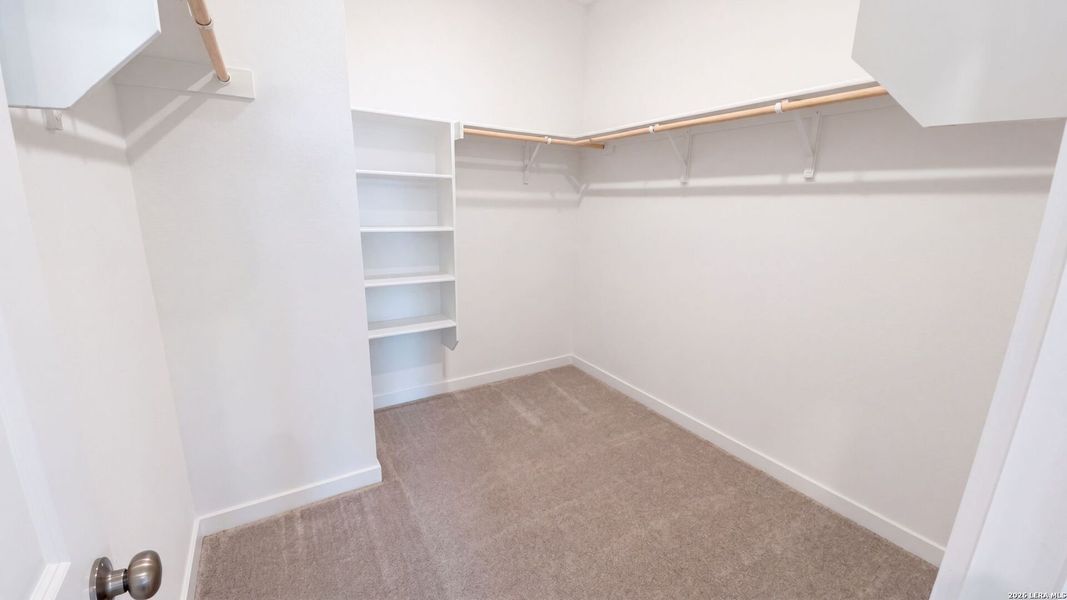 Spacious, unfurnished interior of a new home in Waterwheel, San Antonio (Image 28).
