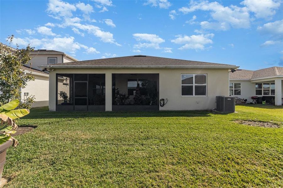 Exterior details and patio area of a home in Tohoqua Reserve, Kissimmee (Image 21).