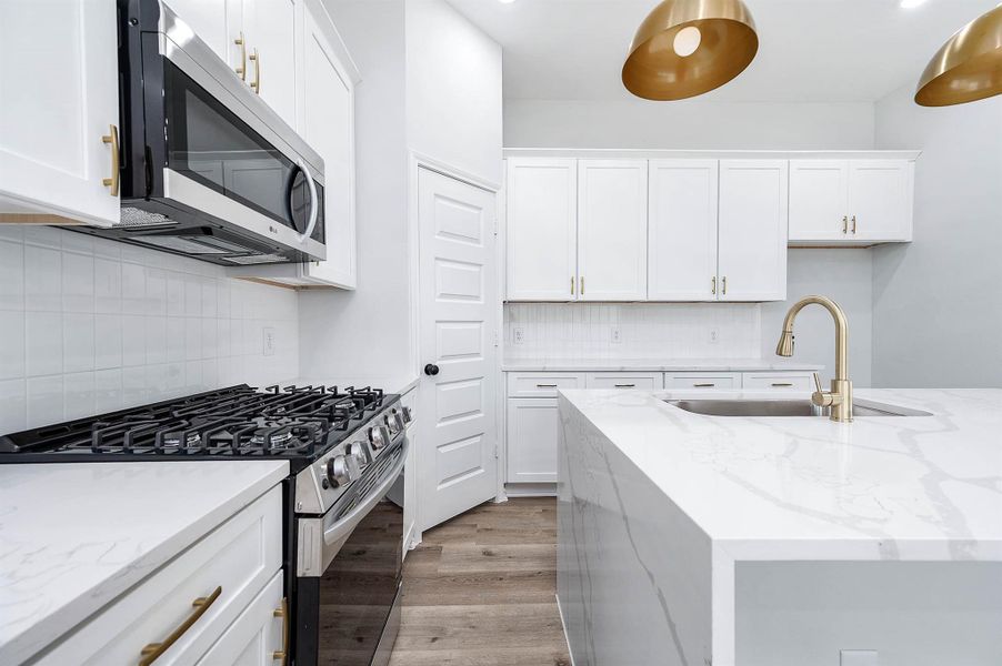 Furnished interior view inside a new home in , Houston (Image 14). Furnished interior view inside a new home in , Houston (Image 14).