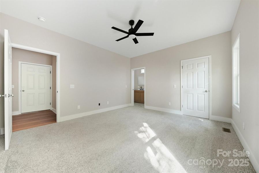 Spacious, unfurnished interior of a new home in , Taylorsville (Image 35).