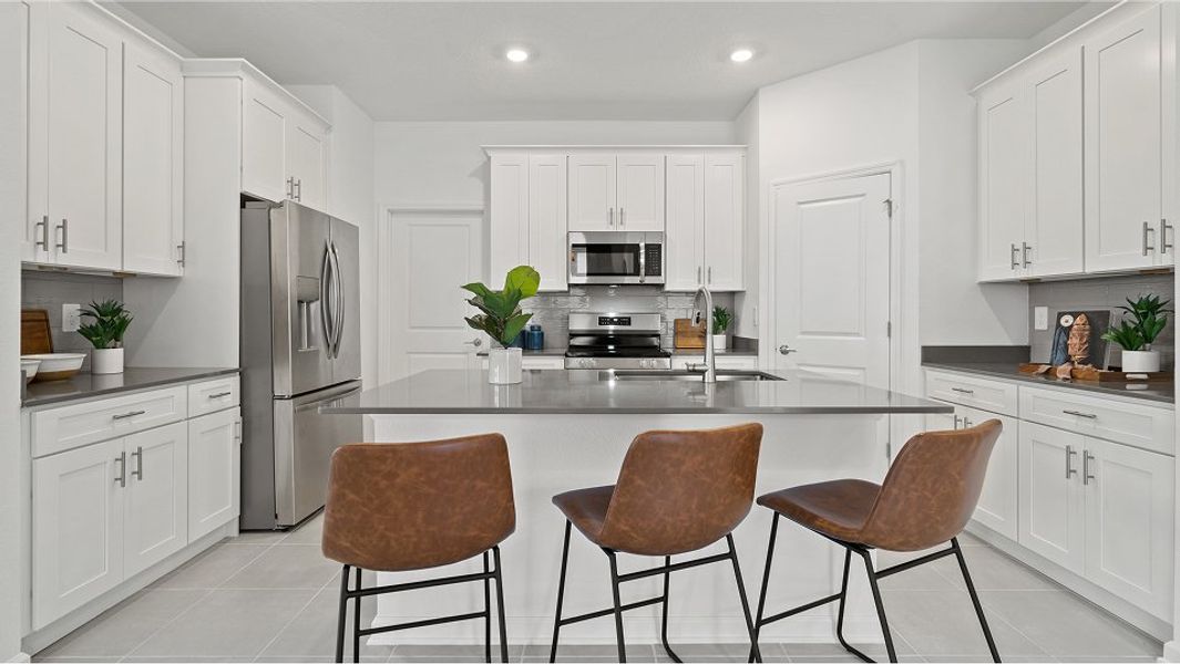 1713 Venice Kitchen 1of2 F1 4 28 25 1713 Venice Kitchen 1of2 F1 4 28 25