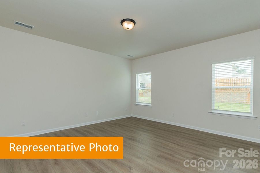 Spacious, unfurnished interior of a new home in Winecoff, Salisbury (Image 9).