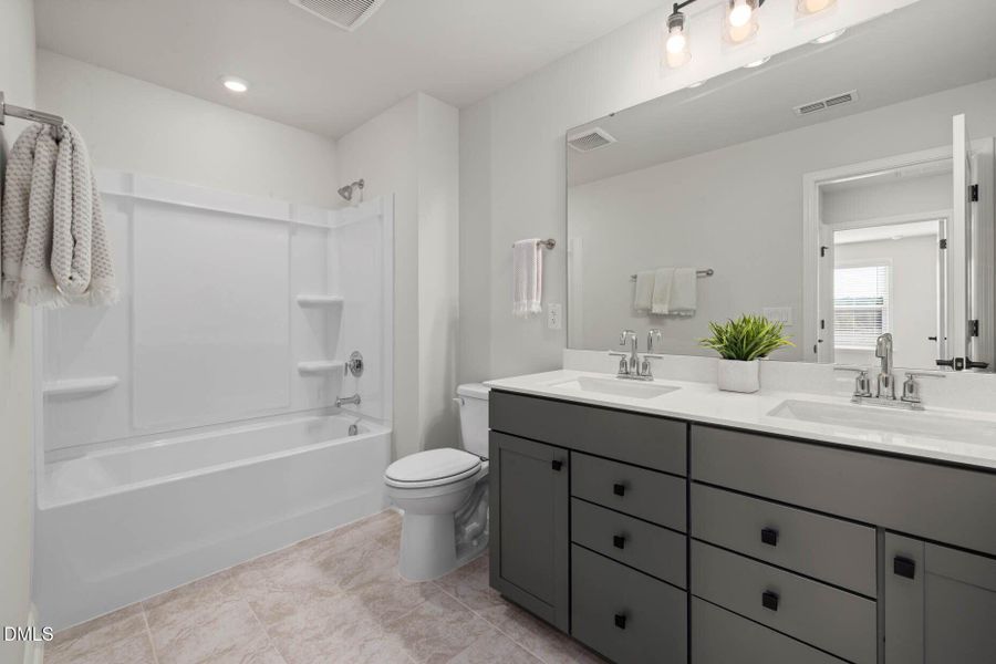 16-web-or-mls-7K5A1549 (2) 16-web-or-mls-7K5A1549 (2)