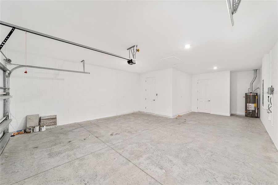 Spacious, unfurnished interior of a new home in , Ocala (Image 41). Spacious, unfurnished interior of a new home in , Ocala (Image 41).