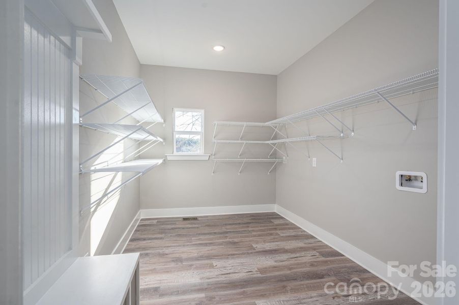 Spacious, unfurnished interior of a new home in , Denver (Image 31).