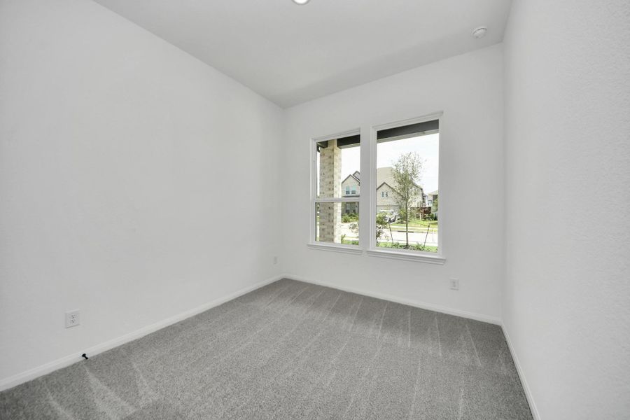 Spacious, unfurnished interior of a new home in 45' Traditional Homes at Elyson, Katy (Image 16).