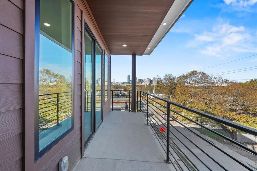 Exterior details and patio area of a home in , Dallas (Image 24).