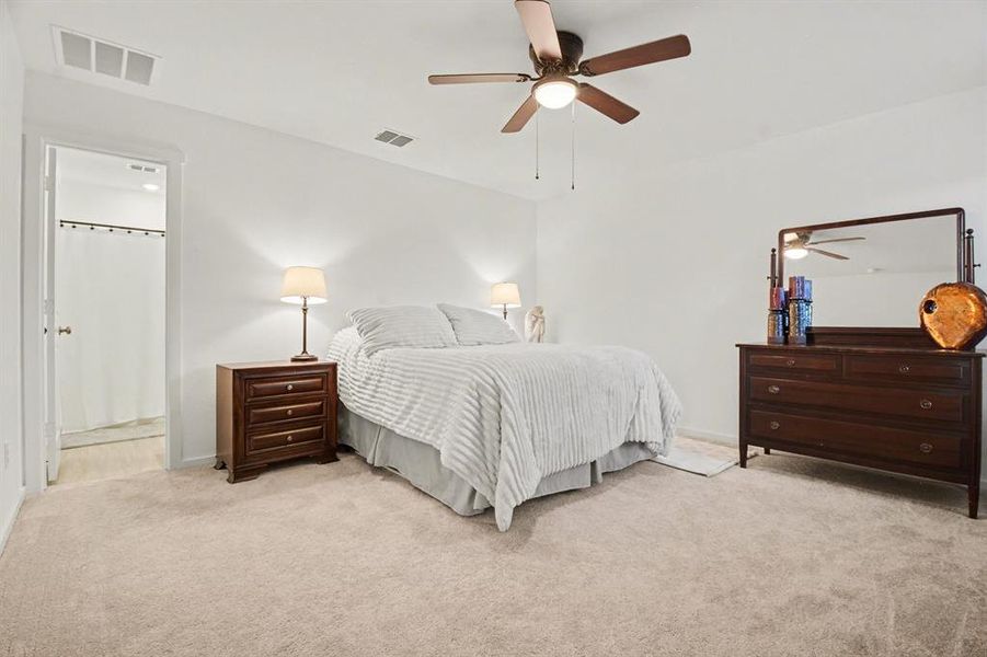 Furnished interior view inside a new home in Mobberly Farms, Pilot Point (Image 11).