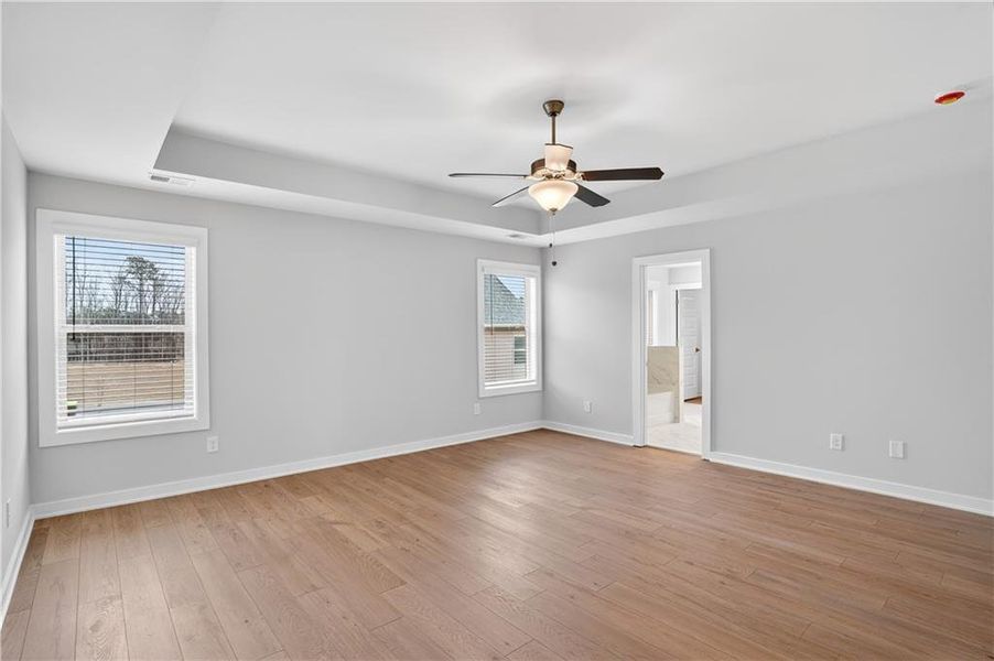 Spacious, unfurnished interior of a new home in The Fairways at Mirror Lake, Villa Rica (Image 34).