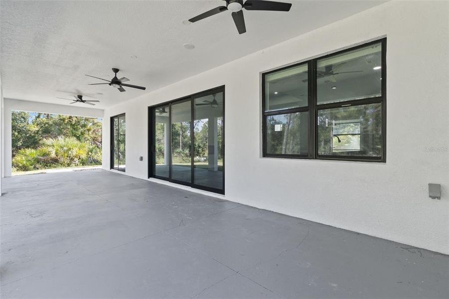 Exterior details and patio area of a home in , North Port (Image 23).