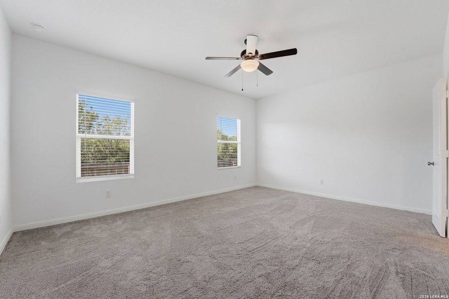 Spacious, unfurnished interior of a new home in Guadalupe Heights, Seguin (Image 37).
