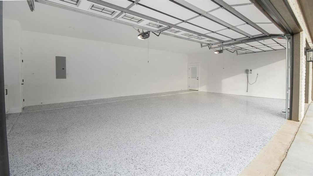 Spacious, unfurnished interior of a new home in , Bullard (Image 31).