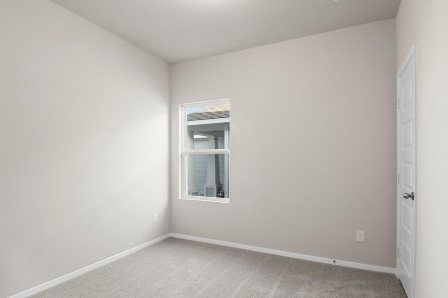 Spacious, unfurnished interior of a new home in Harvest Ridge, Elgin (Image 17).