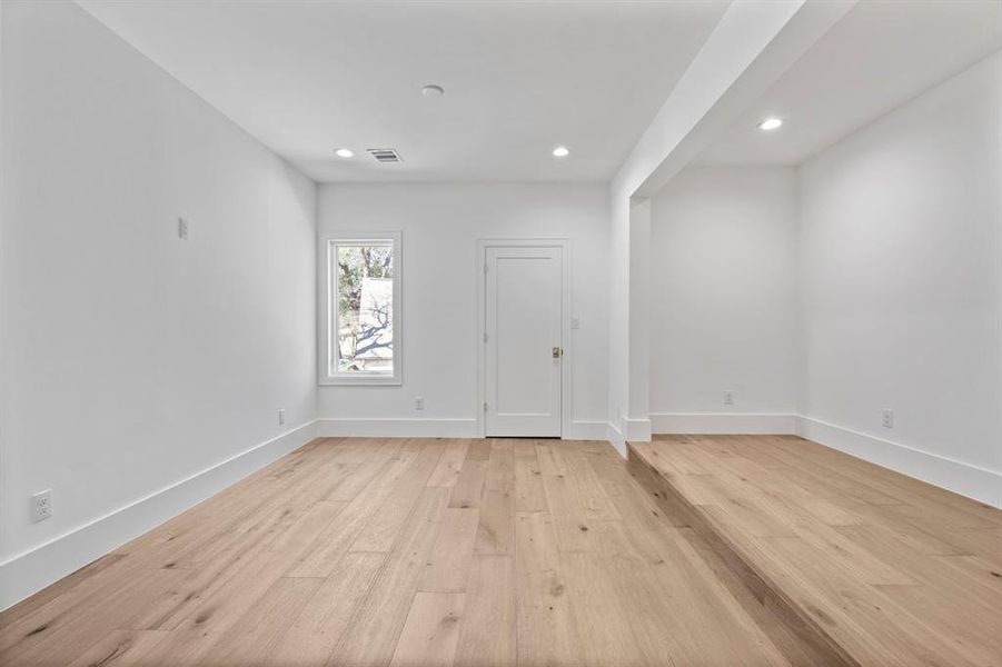 Spacious, unfurnished interior of a new home in , Dallas (Image 24). Spacious, unfurnished interior of a new home in , Dallas (Image 24).