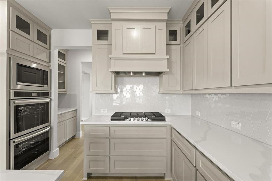 9645 Westchester  Kitchen 4