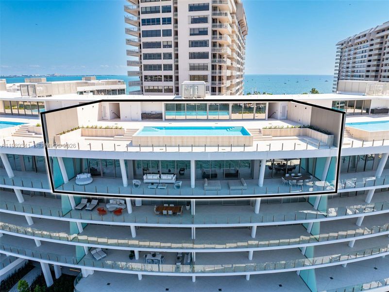 Condo located in Miami, FL showcasing its design and architecture (Image 39).