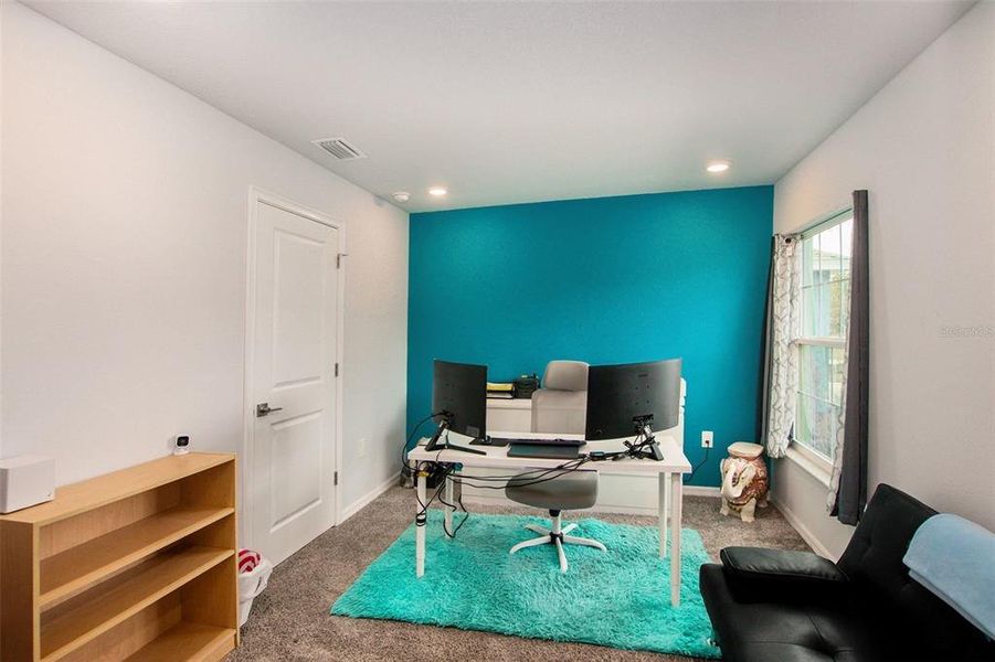 Furnished interior view inside a new home in , Homosassa (Image 17).