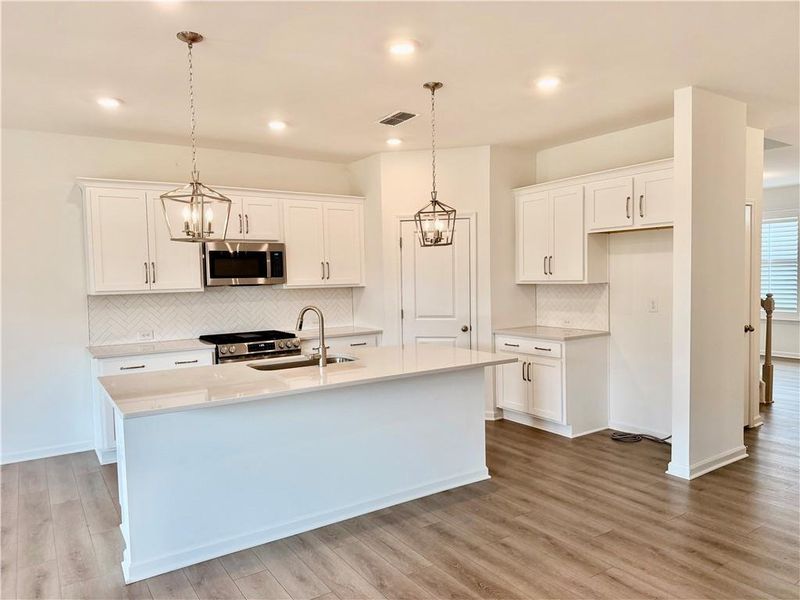 Furnished interior view inside a new home in Creekside, Dawsonville (Image 10).