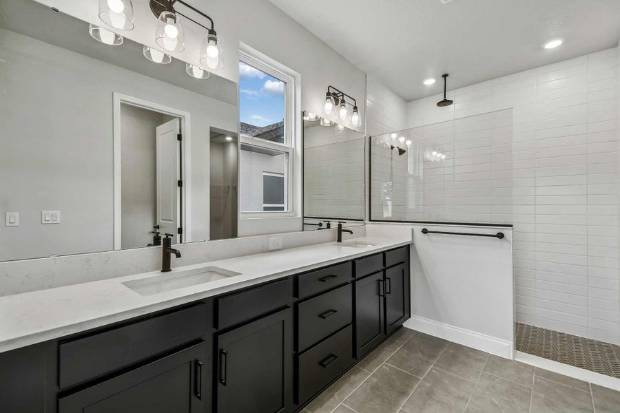 The Collins - Owner's Bath