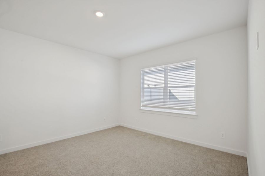 Spacious, unfurnished interior of a new home in Greystone - Vista Townhomes, Smyrna (Image 16).