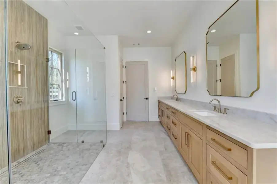 Furnished interior view inside a new home in Lyndon Creek, Milton (Image 16).