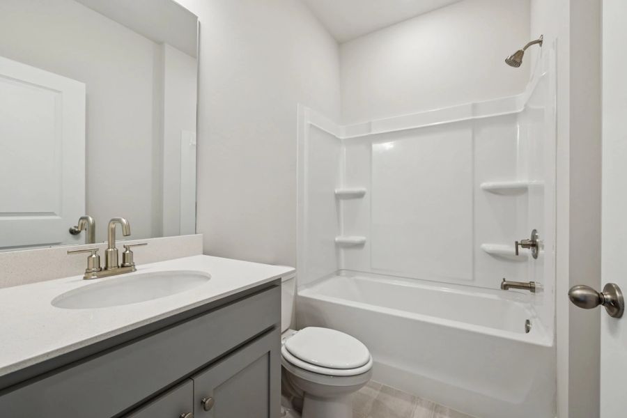 Furnished interior view inside a new home in Cades Bluff, Lebanon (Image 13).