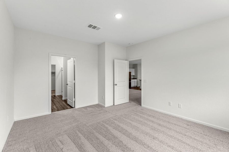 Spacious, unfurnished interior of a new home in Vida Mar, League City (Image 18). Spacious, unfurnished interior of a new home in Vida Mar, League City (Image 18).