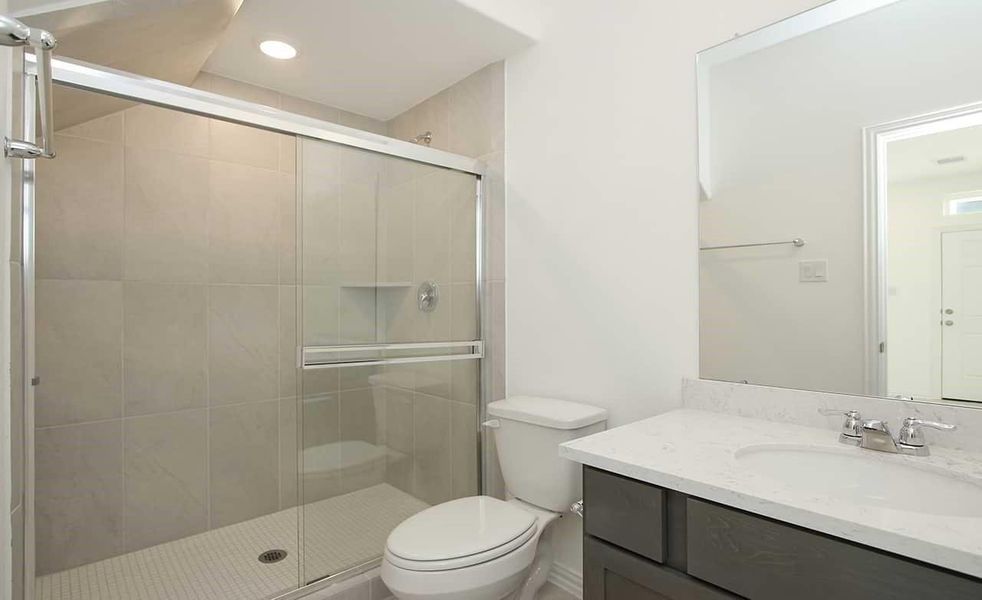 Furnished interior view inside a new home in Lexington Village, Missouri City (Image 6).