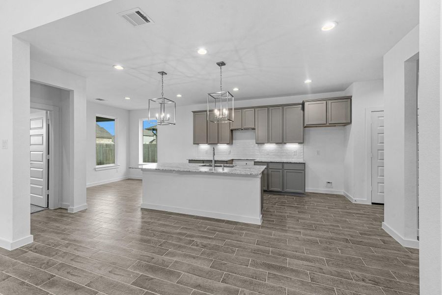 Furnished interior view inside a new home in Huntington Place, Rosharon (Image 5).
