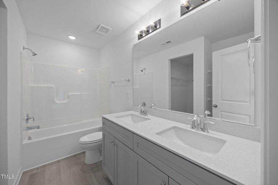 19-web-or-mls-3615 NC 62 Burlington - Ra