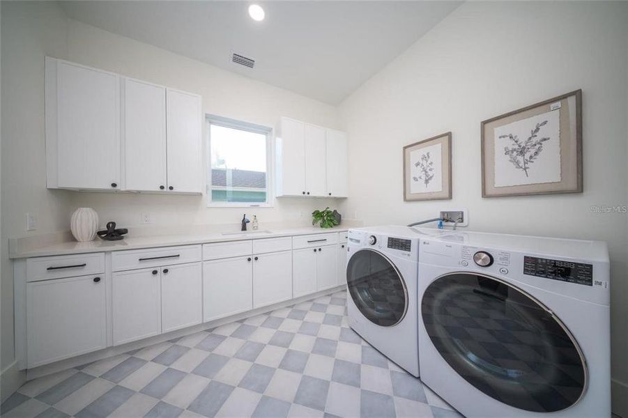Furnished interior view inside a new home in , Sarasota (Image 63).
