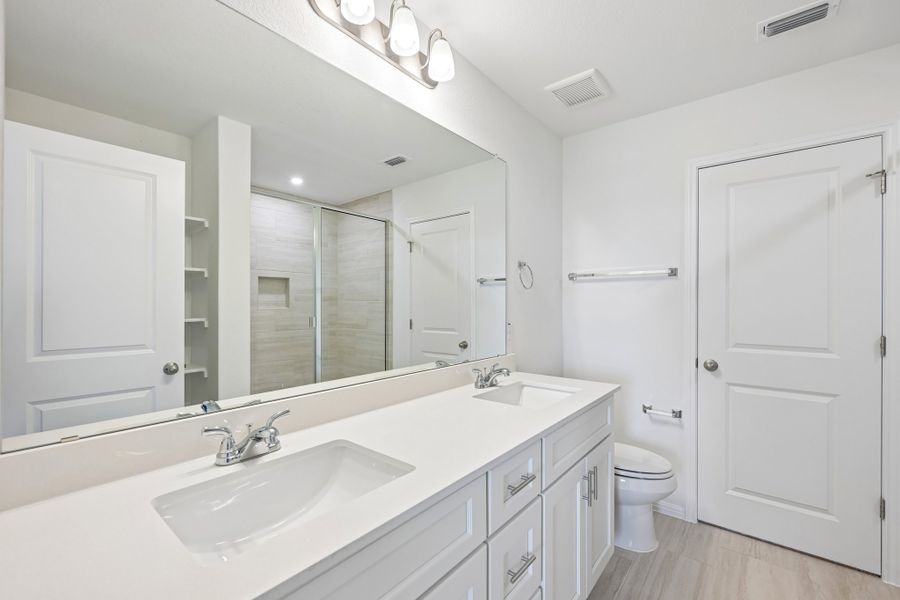 Furnished interior view inside a new home in Porter Country, Buda (Image 6).