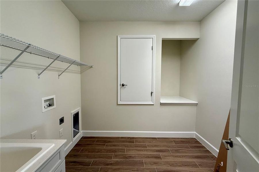 Furnished interior view inside a new home in Emerson Pointe, Apopka (Image 12). Furnished interior view inside a new home in Emerson Pointe, Apopka (Image 12).