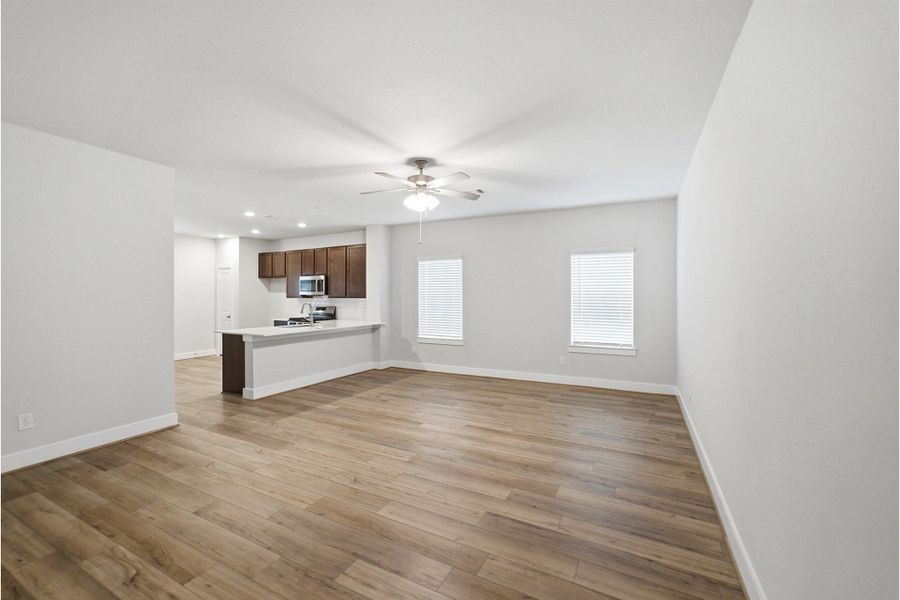 Spacious, unfurnished interior of a new home in Steed Landing, Texas City (Image 16). Spacious, unfurnished interior of a new home in Steed Landing, Texas City (Image 16).