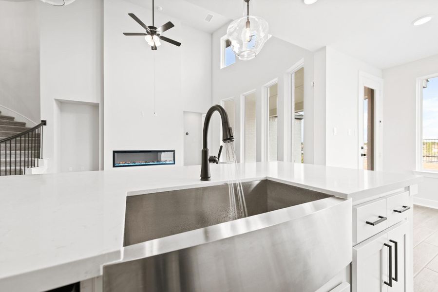 Representative image. Features, specifications, selections and colors may vary. Representative image. Features, specifications, selections and colors may vary.