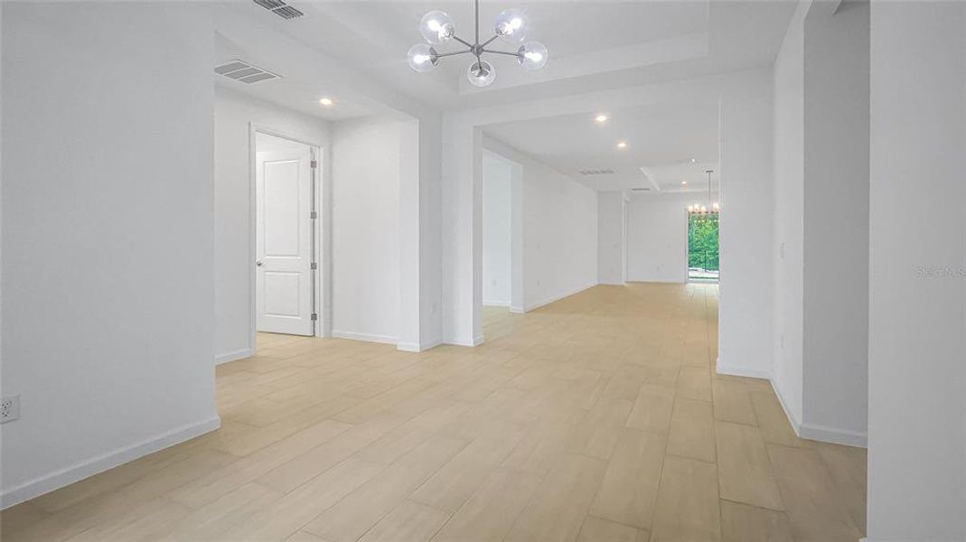 Spacious, unfurnished interior of a new home in Cresswind at Hammock Oaks, Lady Lake (Image 28).