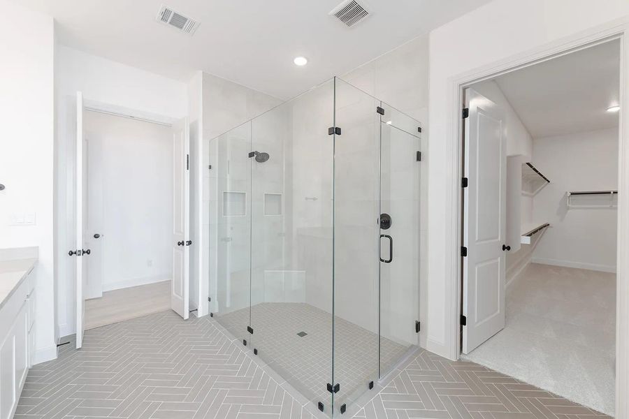 Brookdale II primary bath