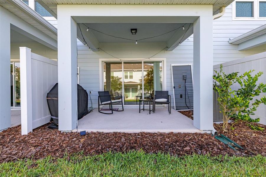 Exterior details and patio area of a home in , Davenport (Image 24).