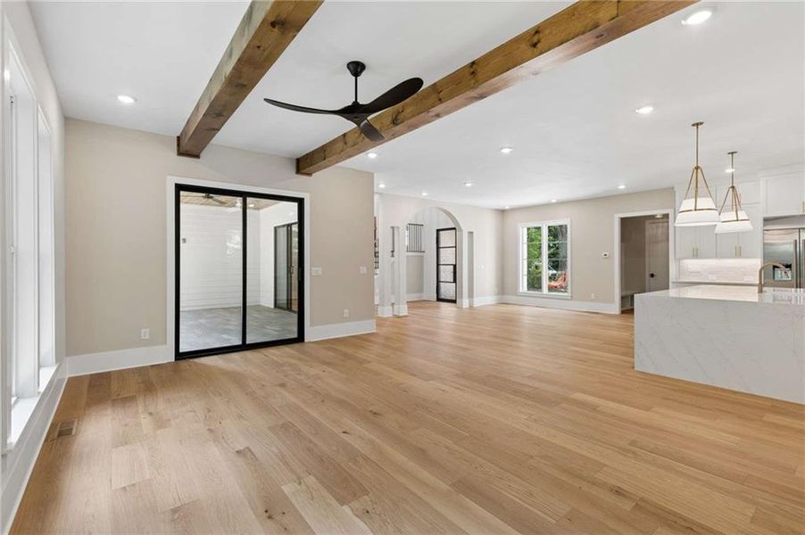 Spacious, unfurnished interior of a new home in , Atlanta (Image 74). Spacious, unfurnished interior of a new home in , Atlanta (Image 74).