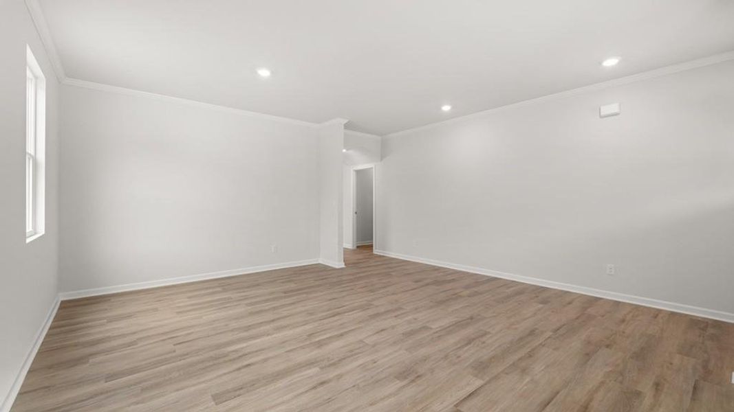Spacious, unfurnished interior of a new home in , Dallas (Image 12).