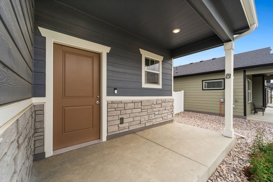 8527 5th St. - Front Porch 8527 5th St. - Front Porch