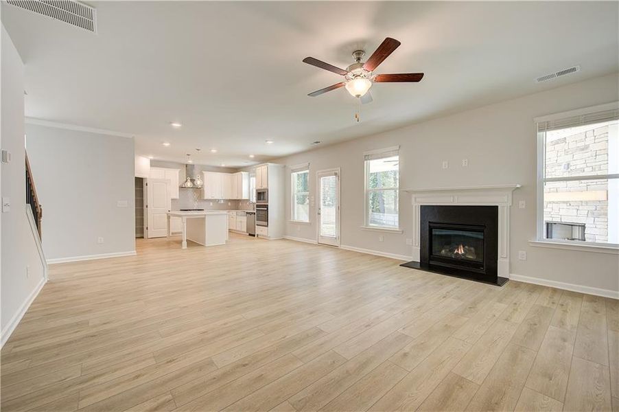 Spacious, unfurnished interior of a new home in Burchwood, Stockbridge (Image 28).