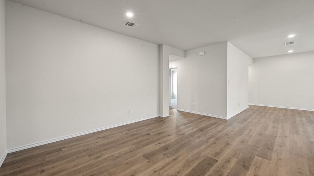 Spacious, unfurnished interior of a new home in The Reserve at Timber Creek, Lindale (Image 13). Spacious, unfurnished interior of a new home in The Reserve at Timber Creek, Lindale (Image 13).