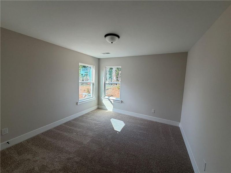 Spacious, unfurnished interior of a new home in , Dawsonville (Image 10).
