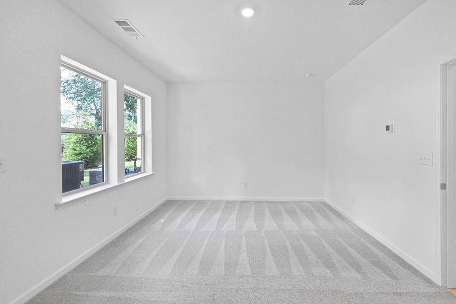 Spacious, unfurnished interior of a new home in Auburn Glen, Dacula (Image 20).